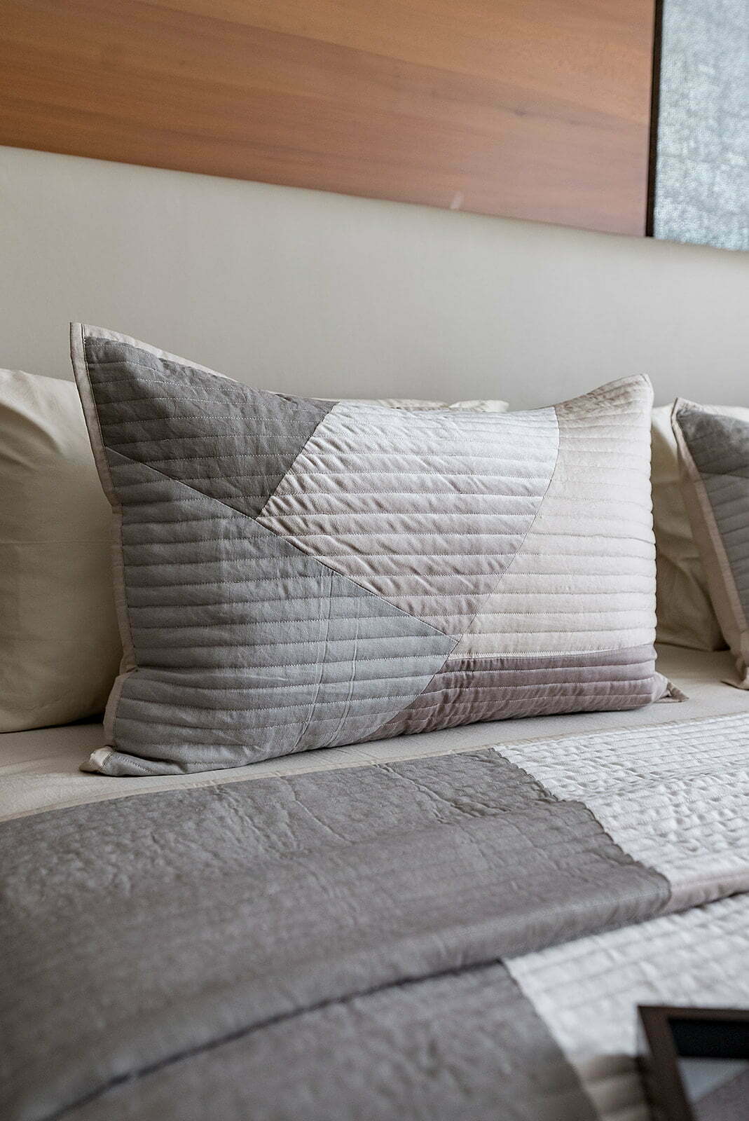 GLEE MULTI FABRIC PATCH BEDSPREAD SET