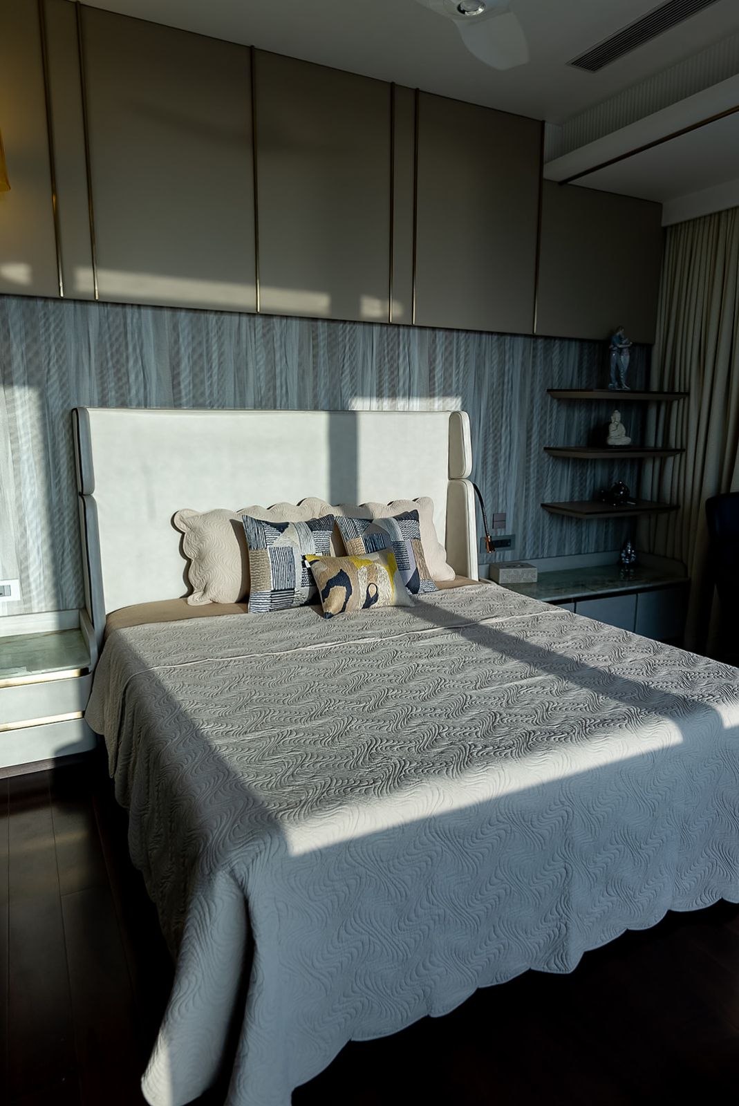 ZEPHYR BEDSPREAD SET