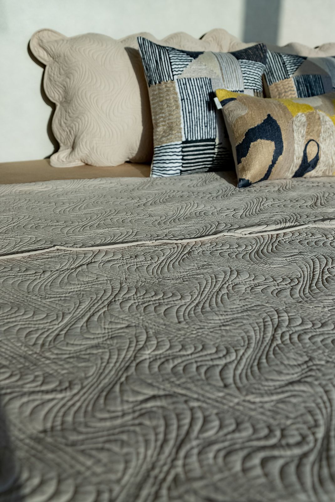 ZEPHYR BEDSPREAD SET