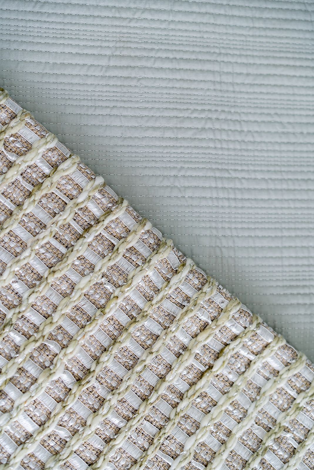 STELLA MINT THROW