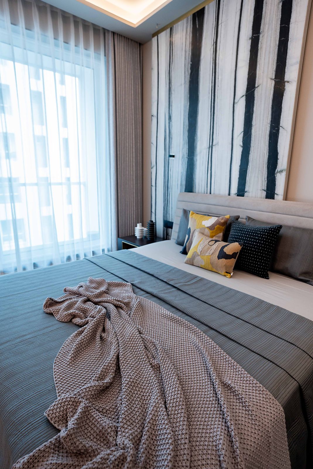LINEA CHARCOAL GREY COTTON BEDSPREAD SET