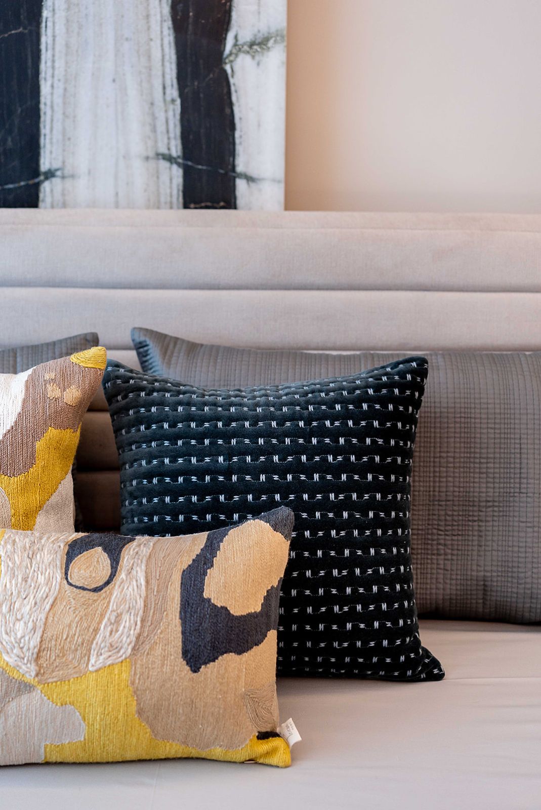 VELOURA BLACK VELVET CUSHION COVER