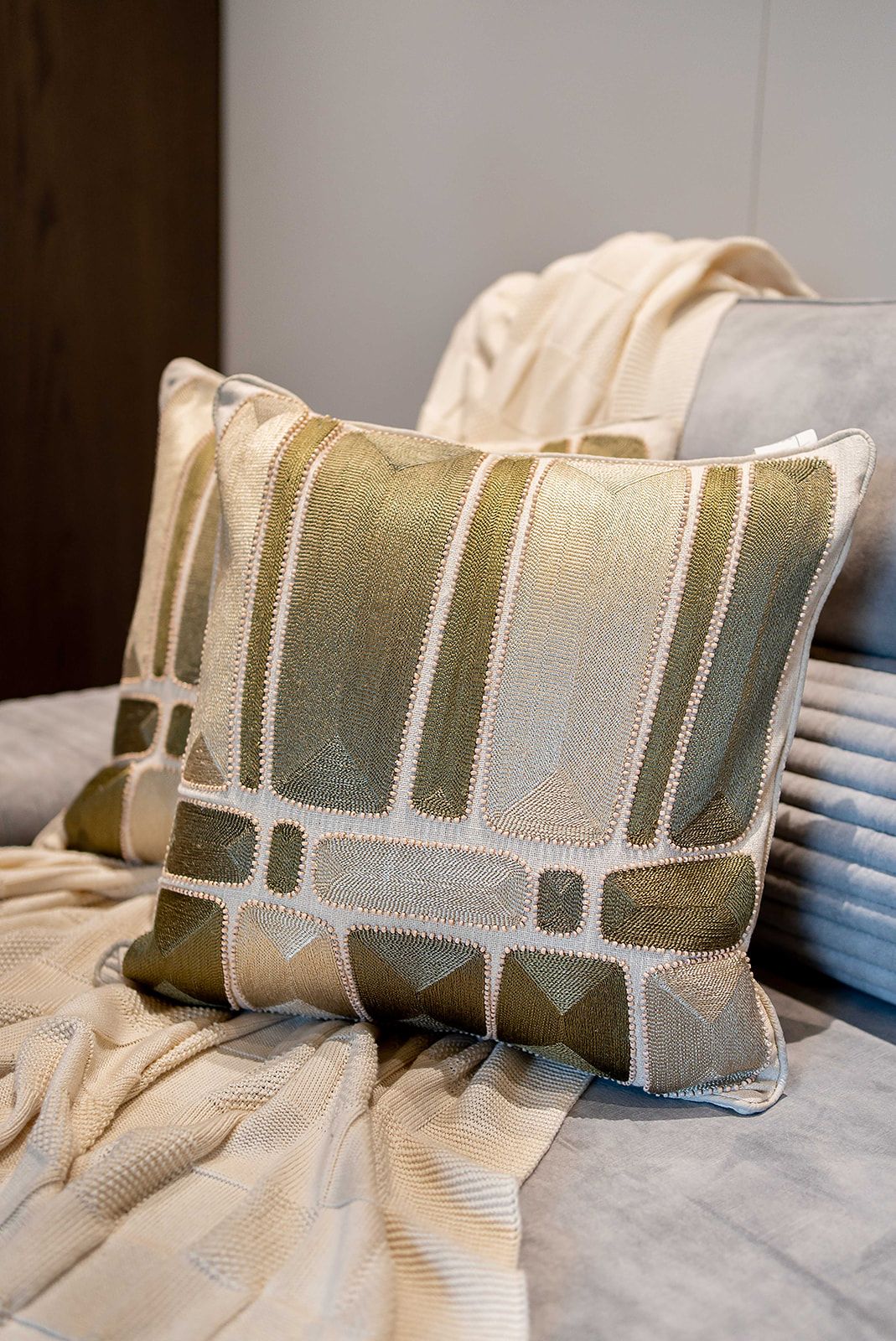 JADE HAND EMBROIDED CUSHION COVER