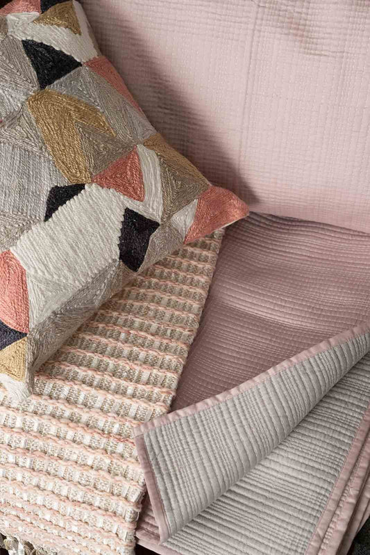 STELLA PINK THROW