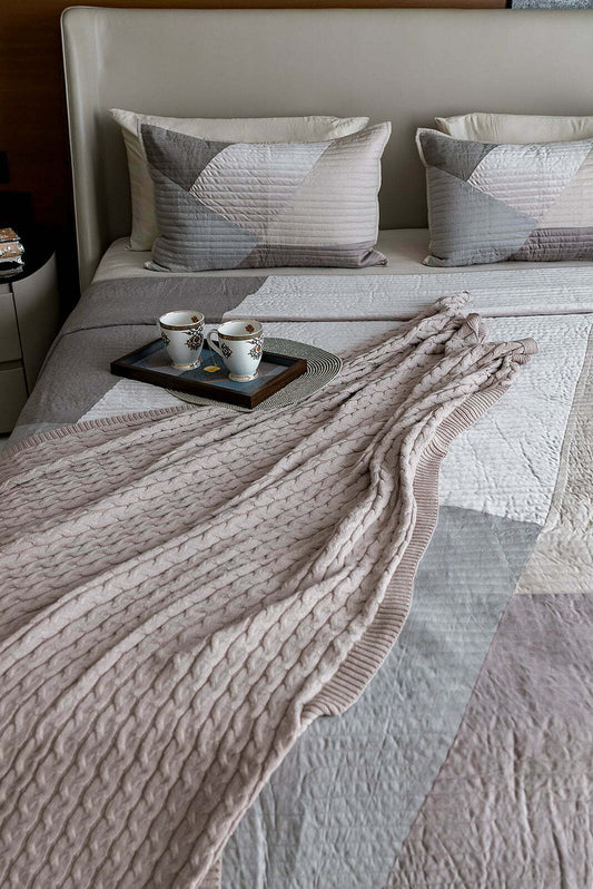 BELLA BEIGE THROW