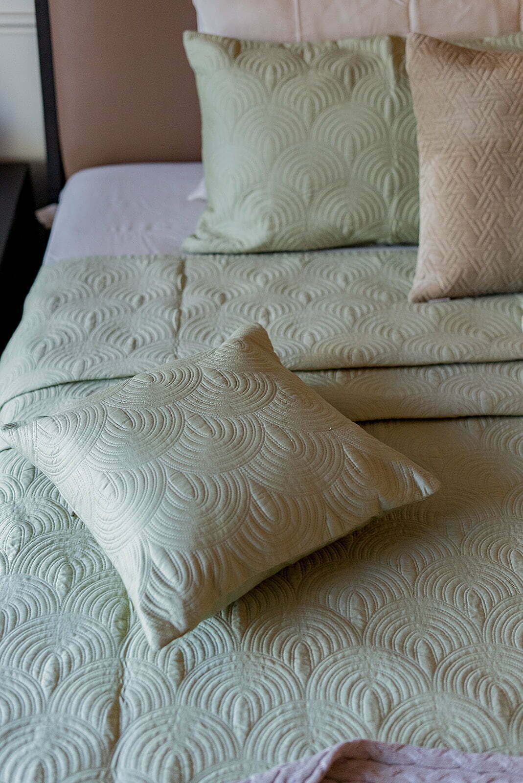 CAMBRE SAGE GREEN COTTON BEDSPREAD SET