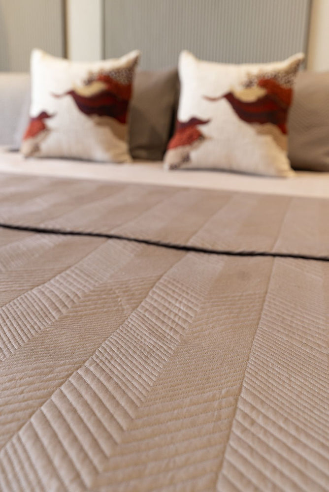 New Climb Olive Grey Bedspread Set