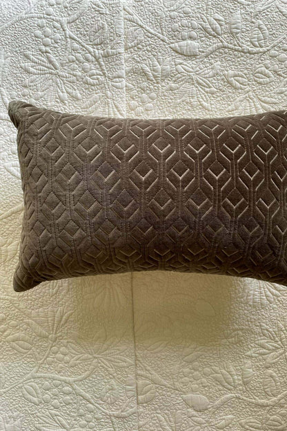 URA BROWN VELVET CUSHION COVER